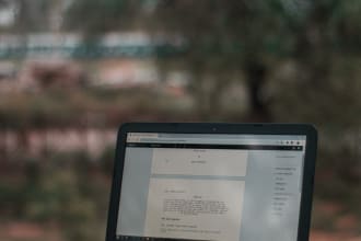 write ad copies, blogposts, SEO digital content for you