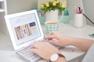 do blog writing or article writing