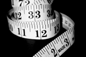 tell you the height and width of a TV screen