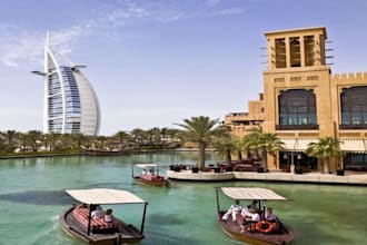 suggest dubai luxury or budget travel planning