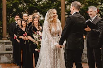 write your love story for your wedding website