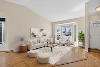 create realistic virtual staging for vacant property photos