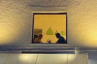 write well researched and curated travel content