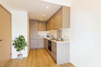 do virtual staging , photoshop picture editing , product photo editing