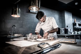 optimise your food menu,reduce food waste and guide you x food industry business