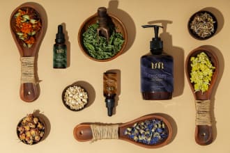 design an elegant and unique cosmetics packaging