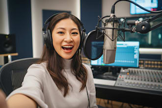 record gen z american female voice over, tiktok, youtube, kids, slang friendly