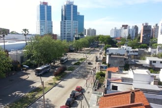 take a picture of a Montevideo address