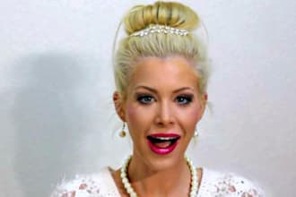 playboy model will tweet  message to real 60K fans