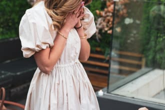 take beautiful engagement photos