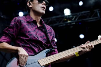 play the best bass lines to your songs