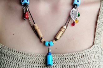 make handmade ethnical jewelry like necklaces, earrings, bracelets for you