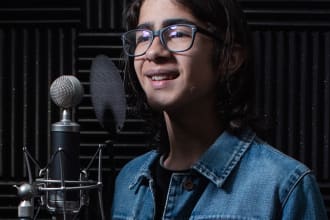 record german teenager voice over with latin accent