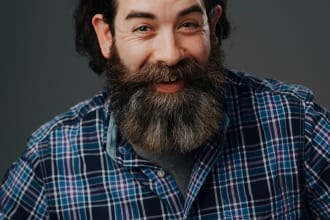 be your conversational american male voice over artist and youtube voice actor