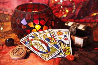 do a psychic tarot reading on love