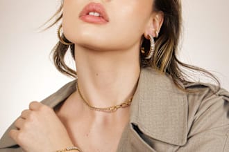 be your female model for your jewelry company