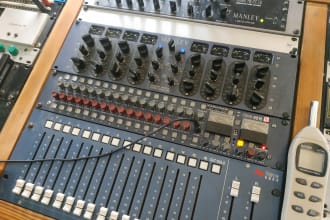 mix and master with a powerful audio and musicality your songs, analog gear