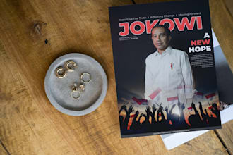 design and layout professional and catchcy magazine