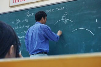 empowering student with online physics education