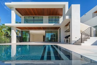 write an enticing property description for the mls