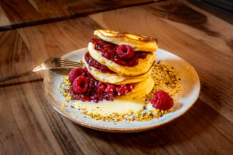 take and edit food photos of restaurant, cafe etc in berlin and vienna