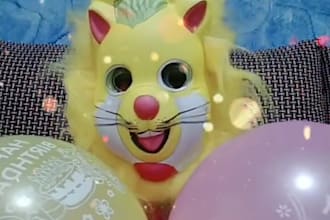 wish happy birthday with cat mask and balloons