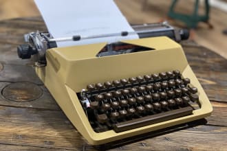 type your text with my vintage lucznik typewriter