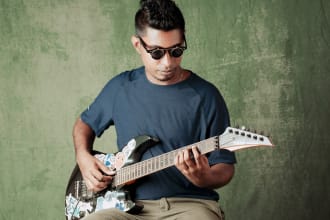 play mood guitar solo track to your music