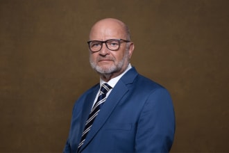 shoot and edit corporate headshot