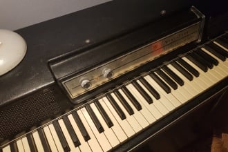 play wurlitzer electric piano for your song