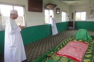 pray at the shrines of holy prophets