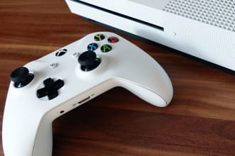 write articles focusing on gaming and tech