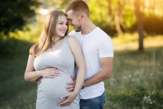 do maternity, newborn, family and model photo retouching