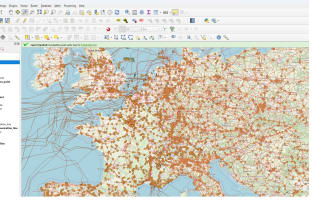do gis mapping with arcgis and qgis