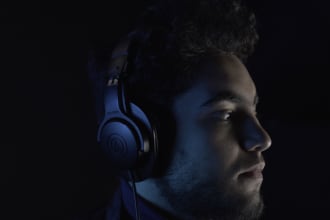 sing and write perfectly in french, english, and arabic