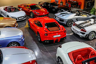 develop car dealership app , car rental app