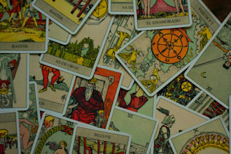 do a tarot reading