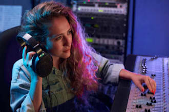 be your spanish rap singer, female vocalist and music producer for spanish rap