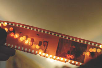 write articles and reviews about movies and tv shows