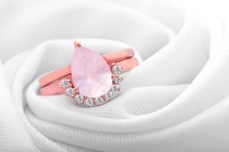 retouch your images with attention to detail and quick result