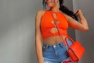 be your ugc content  creator female  model, lip syncing  ,product, greenscreen,