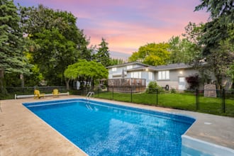 convert real estate photo from day to dusk, twilight photo