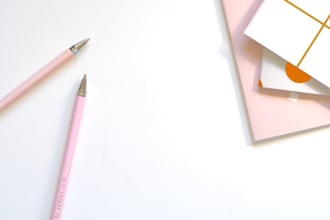 write english literature, novel analysis, drama, movies and play analysis