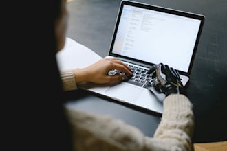 expert virtual event planner for webinars, conferences