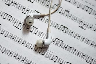 transcribir la musica de lo que necesites