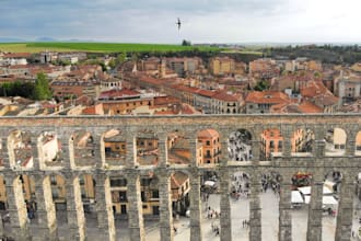 make a travel plan that includes all the tourist attractions