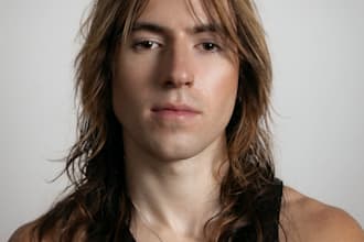 take professional headshots in NYC