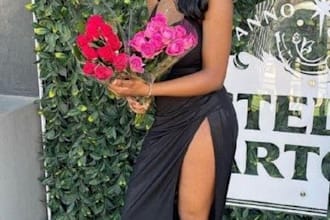 be your professional female model, brand ambassador, fashion model product model