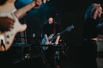 record guitar, bass or ukulele for your song