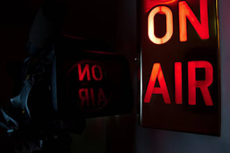 submit your song to 5000 live college radio stations in the USA for broadcasting